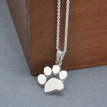 Load image into Gallery viewer, paw necklace jo test