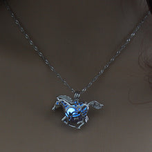 Load image into Gallery viewer, Jo test horse pendant bundle